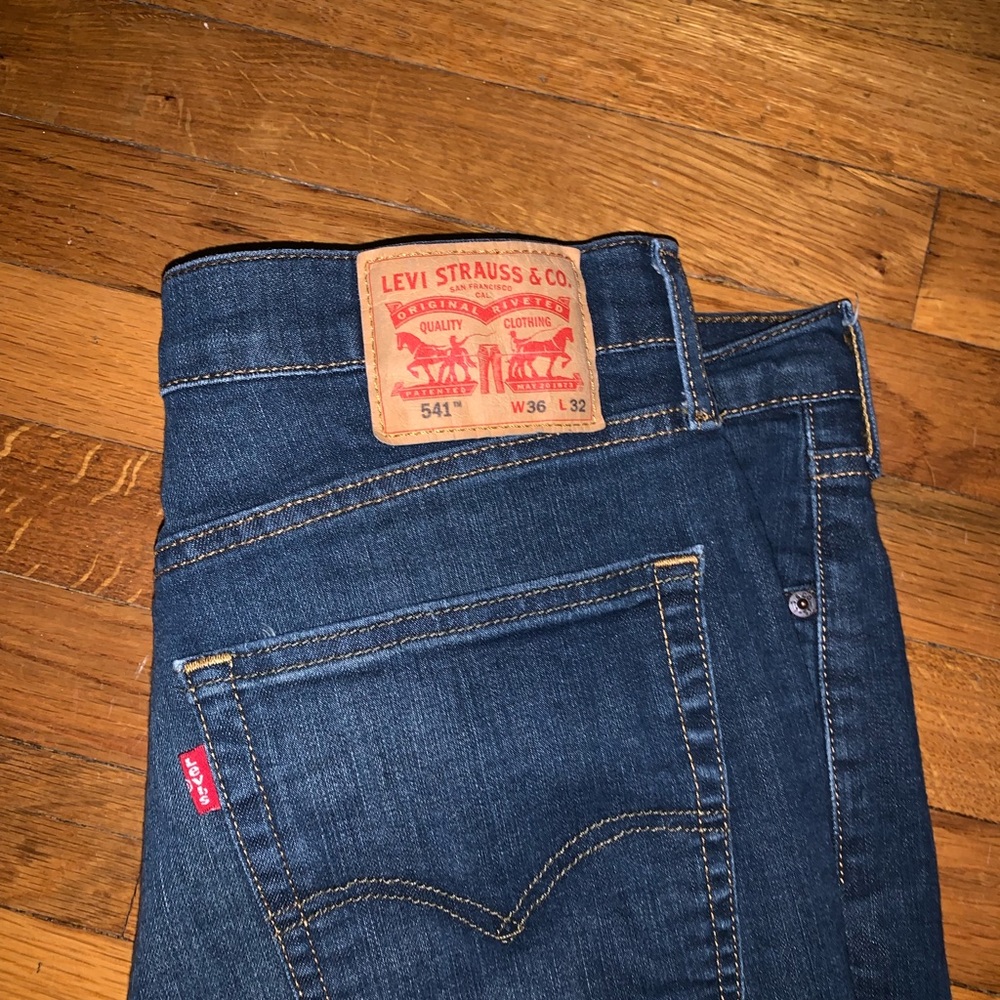 Levi’s Men Jeans 541 (36x32)